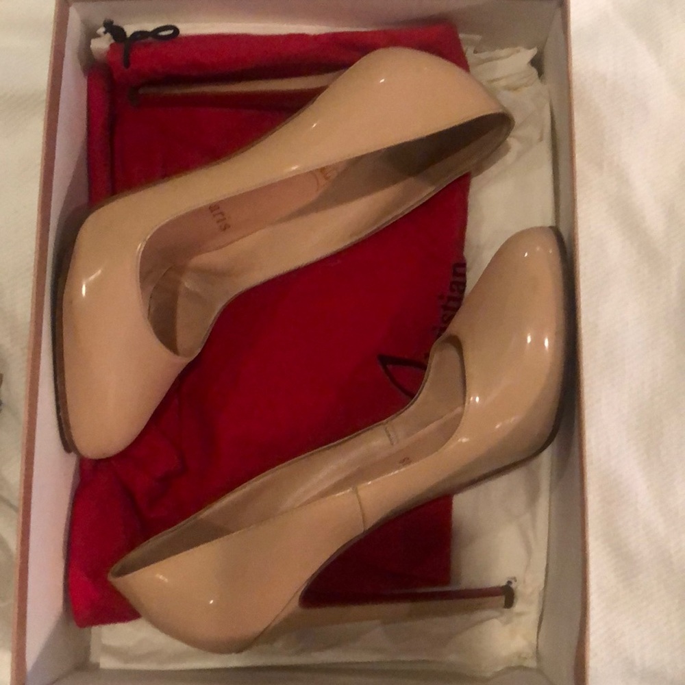 Authentic Christian Louboutin Cream Patent Clichy